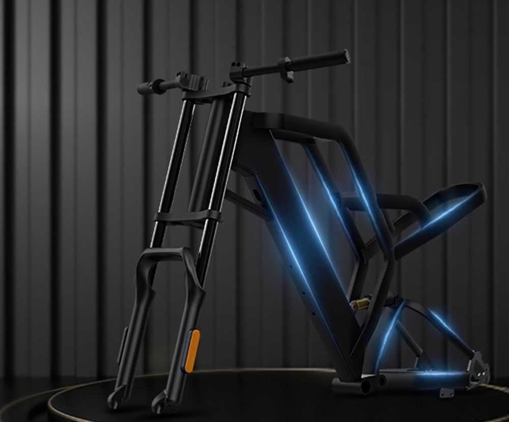 1000W fat?tire electric bike, close-up of front suspension fork and wheel